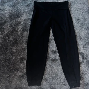 Yoga Byxor - Knappt använda, rörliga väldigt fina.