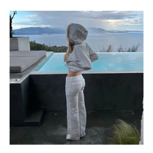 Alobha linnebyxor - Säljer mina sprillans nya alobha label linnebyxor i modelen ”classy linen pants”💕aldrig använda, ändats provade💕säljer då jag köpte två olika storlekar💕nypris: 1000kr, de är helt slutsålda💕hör gärna av dig om du har fler frågor!