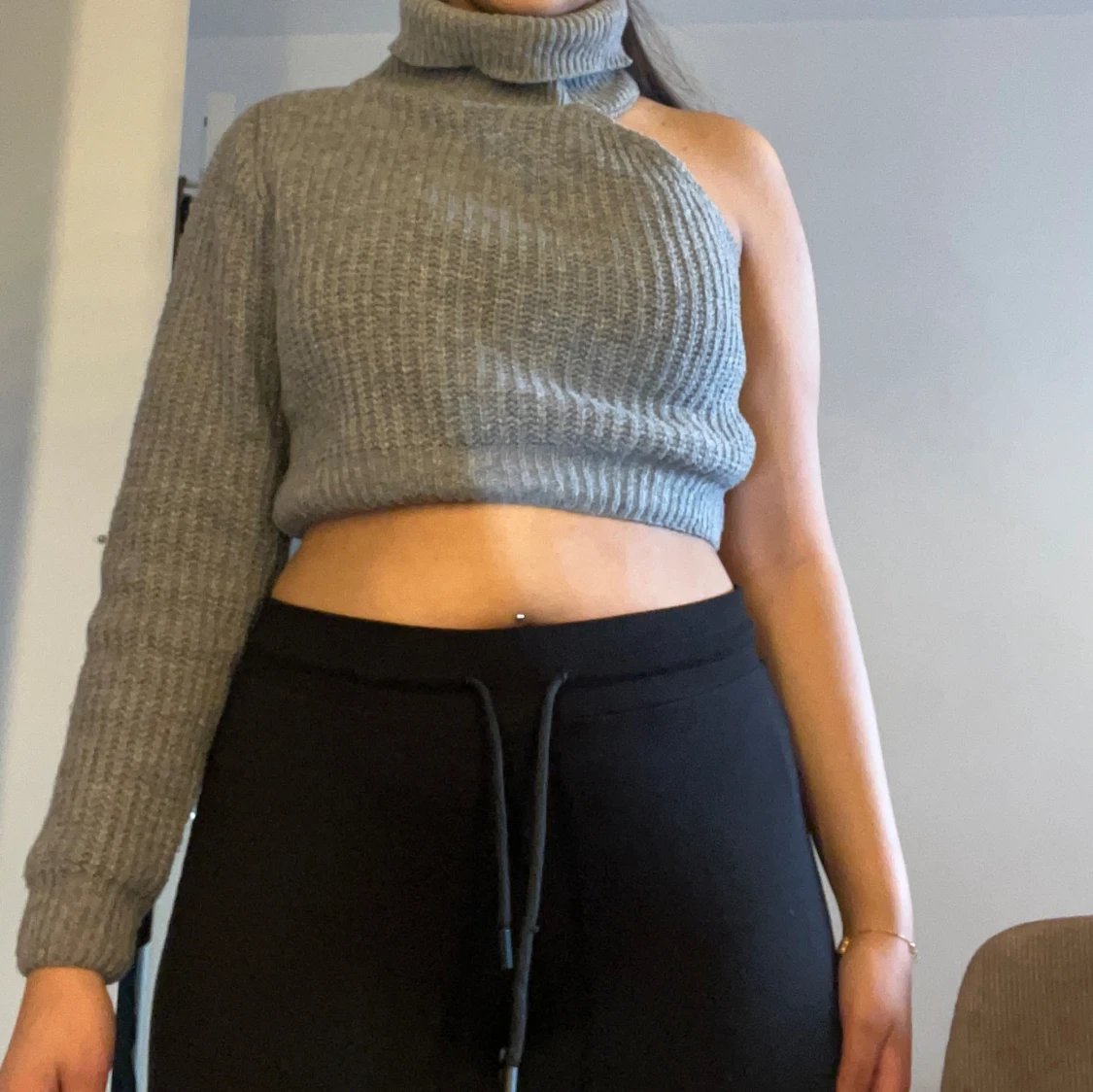 En stickad tröja väldigt fin och trendig - 91