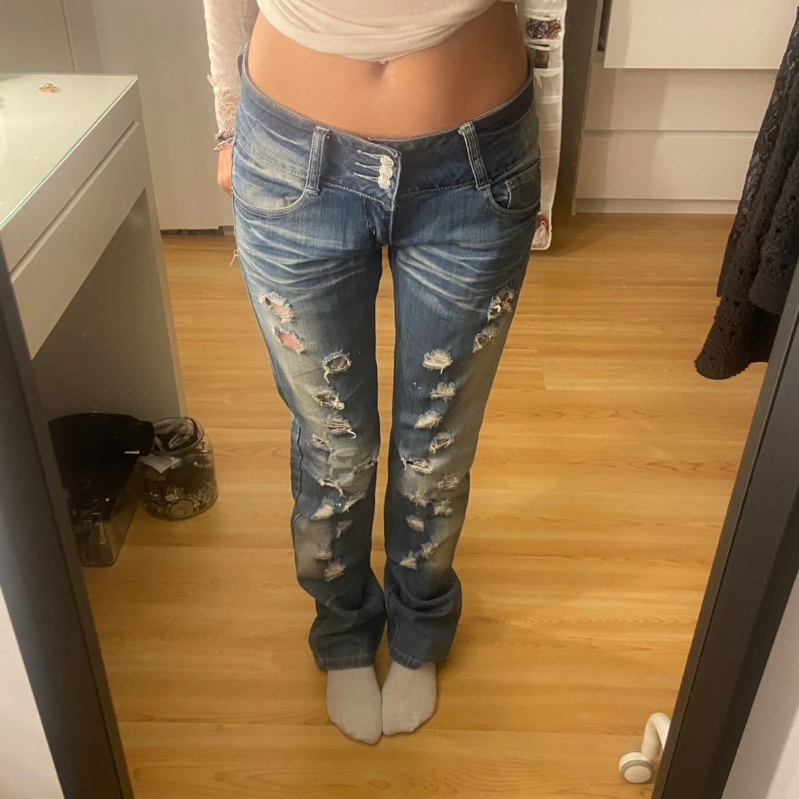 SÅ snygga lågmidjade jeans 💙 - 27