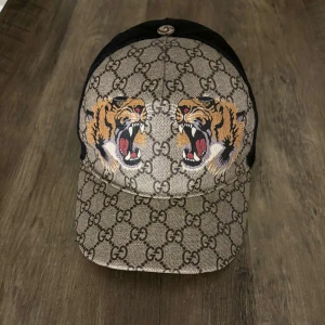 Gucci keps (äkta) - Stilren Gucci keps, skick 7/10