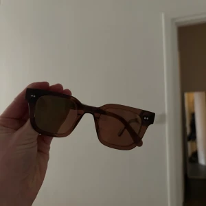 CHIMI 004 bruns  - Använda men i bra skick !