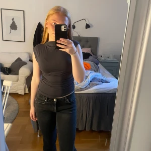 Tröja - Snygg topp som inte kommer till användning😊