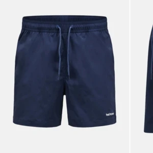 Badshorts  -  Super fina bad shorts i nyskick svarta nypris 800kr 