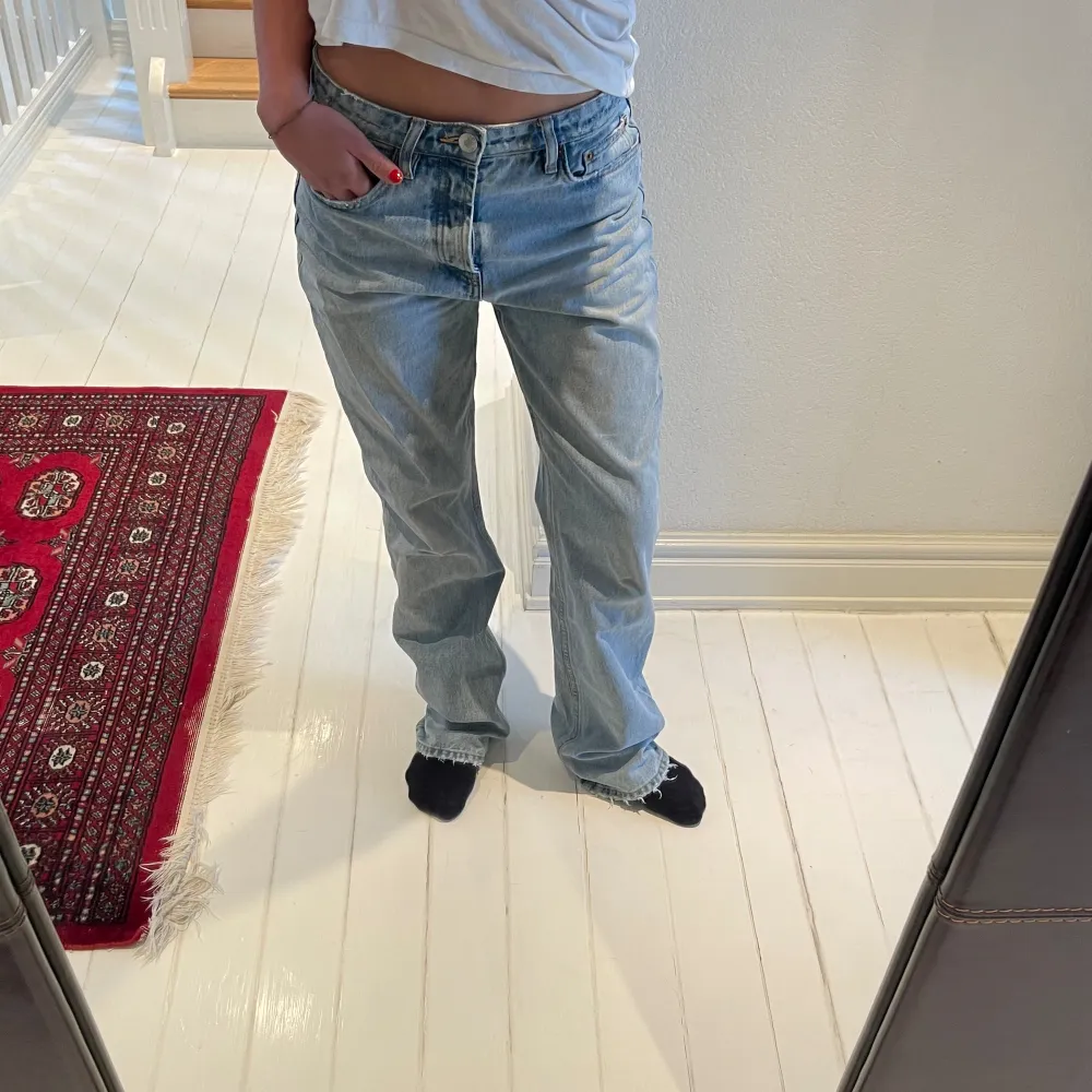 Lågmidjade jeans . Jeans & Byxor.