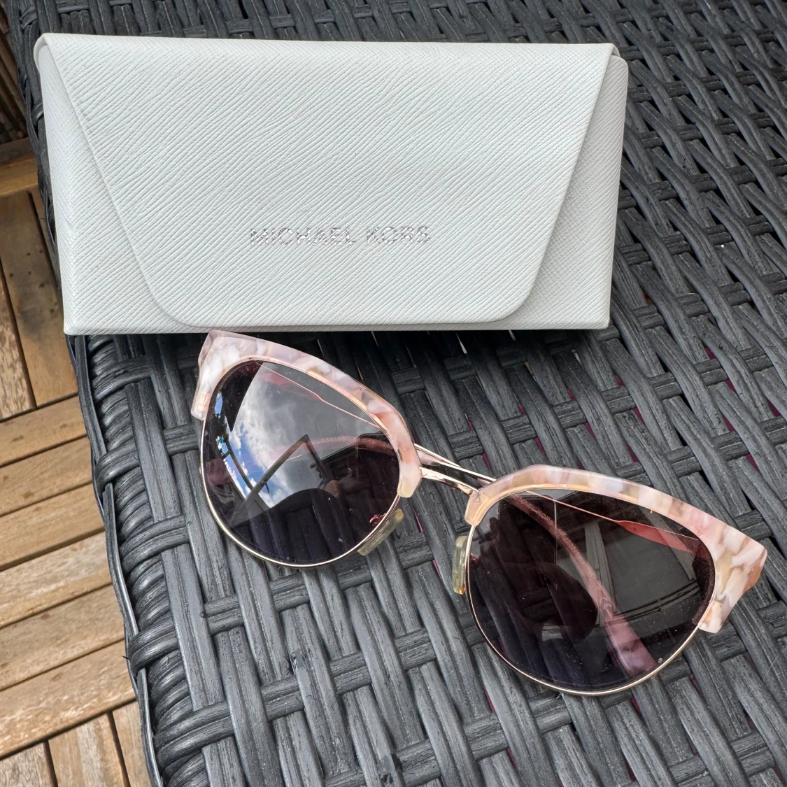 Michael Kors solglasögon  - 90