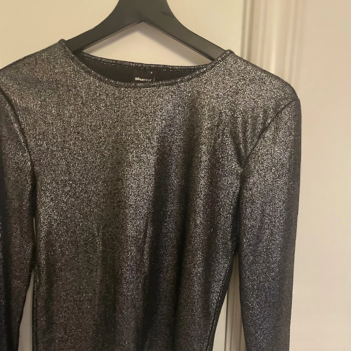 Glittrig festtopp - 91