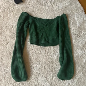Stickad tröja💚 - Super fin, som ny!