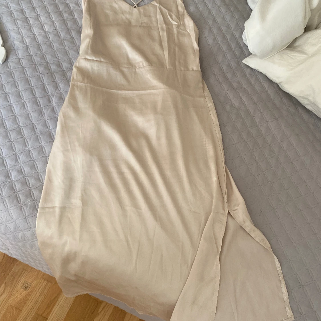 Satin klänning - 91