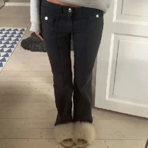 Cargo pants  - Säljer dessa då de ej kommer till användning mer ❤️