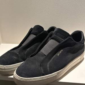 Säljer dessa arigato skor för jag slutat använda dom👍pris kan diskuteras 