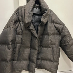 Pufferjacka Massimo dutti  - Oversized Brun/svart 
