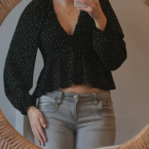 Blus - Superfin blus i nyskick💓 den har använts under en kväll