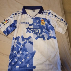 Real Madrid Roberto Carlos fotbollstroja - Har inte änvänt mycket