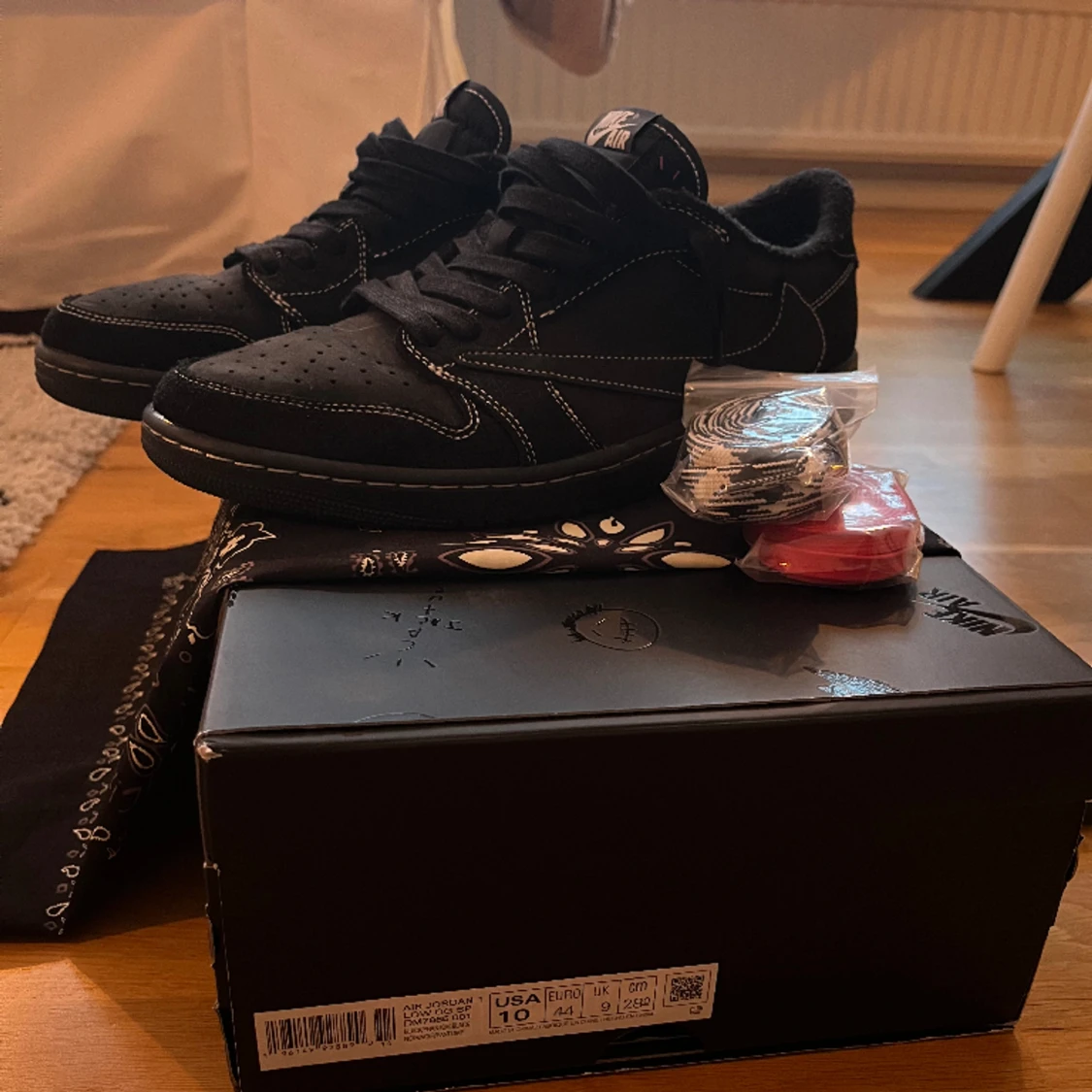 Air Jordan 1 Low Travis Scott Black Phantom
