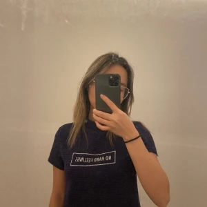 Crop top  - Liten crop top från hm  Frakt tillkommer 