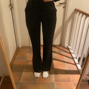 Kostymbyxor zara - Bra skick. Strl XS men passar mig som brukar ha S/M bra i längden för mig som är 172