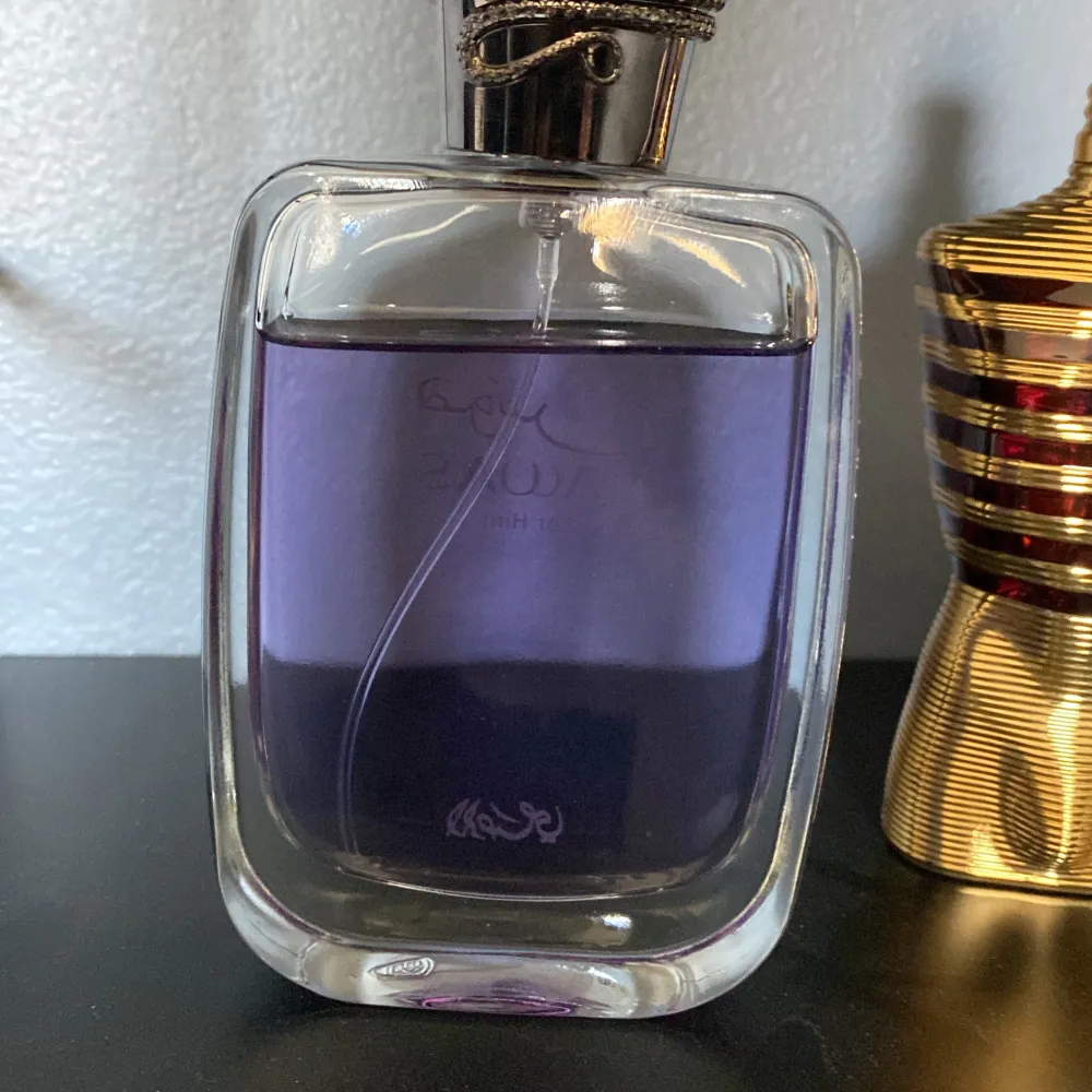 Hej, säljer denna rasasi hawas parfym då jag ska köpa en ny, använt ca 5ml så det är 95ml kvar, köpt för 750 säljer för 550. Övrigt.