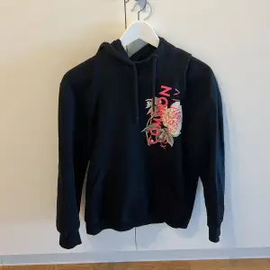 Hoodie från common collective i XS