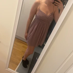 Klänning  - Fin klänning