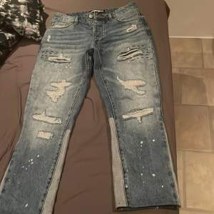 Helt nya jeans storlek 30