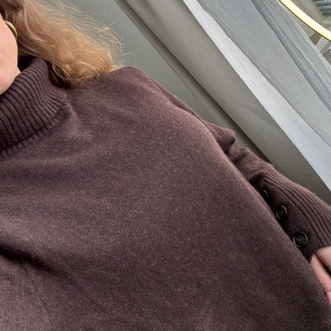 Fin mörkbrun stickad tjocktröja i ullblandning - 91