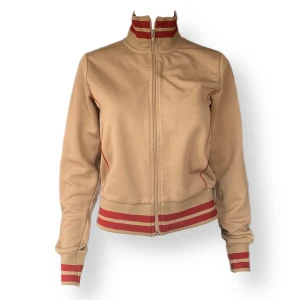 Hoodie  - I bra skick, storlek S. MÅTT: Axel till axel 37cm, ärmlängd 63cm, armhåla till armhåla 45cm & längd 53cm 