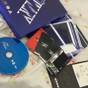 Stray Kids oddinary album - I bra skick men flera inclusions har försvunnit, men alla photocards är kvar💞Skriv i dm vid instresse eller för att se photocardsen🥰