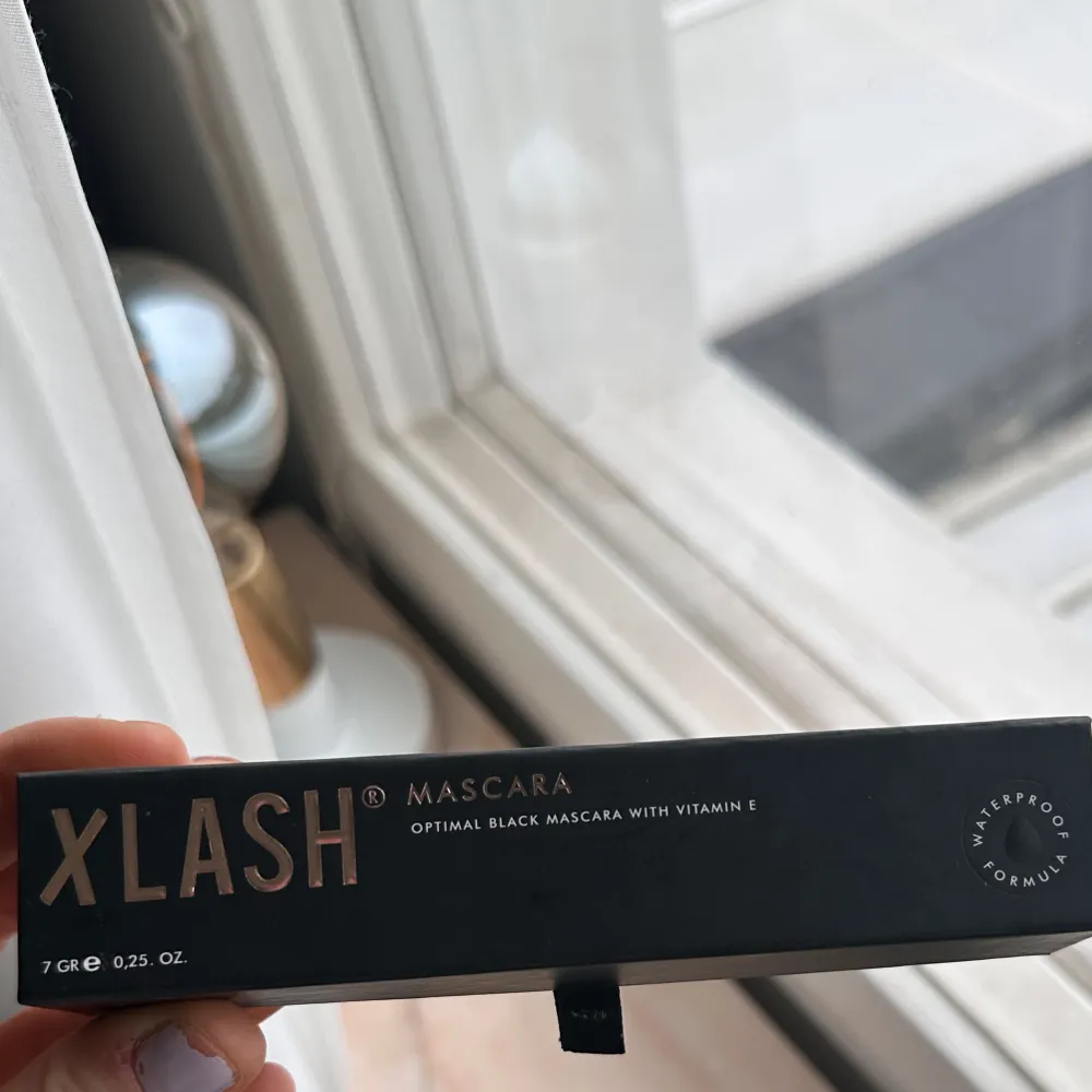 Säljer denna helt nya mascara ifrån Xlash då jag ej använder den, köp direkt för 200💕. Accessoarer.