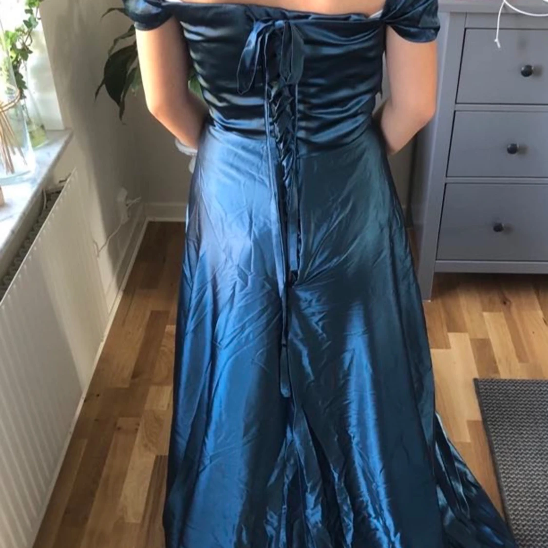 Balklänning petrolblå storlek 38 - 91