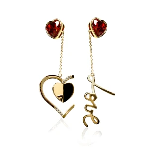 IOAKU örhängen  - Ett par as snygg nyskick örhängen från IOAKU i guld. Lapp finns kvar❣️Ny pris 599kr säljer för billigare