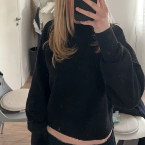 & other stories tröja  - jätte snygg tröja som jag inte använt på länge🫶🏼 kontakta för fler bilder🫶🏼