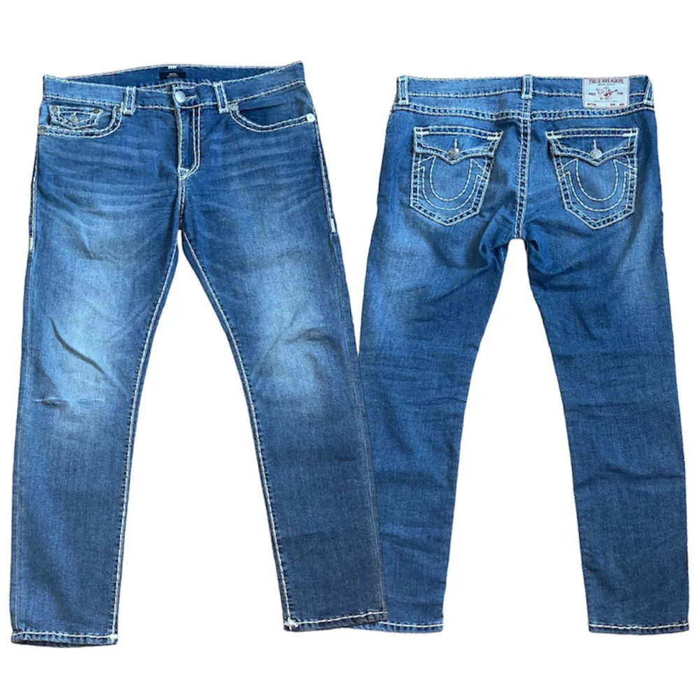 True Religion jeans Rocco fit super T. W38 [Ytterbenslängd 107cm] [Innerbenslängd 79cm] [Midja 52cm] [Benöppning 20cm]. Jeans & Byxor.