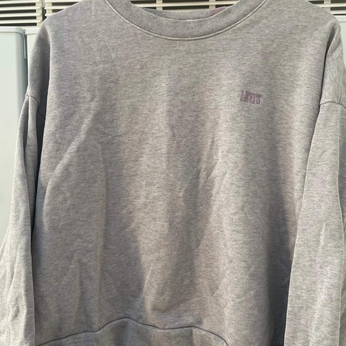 Levis sweatshirts  - 90