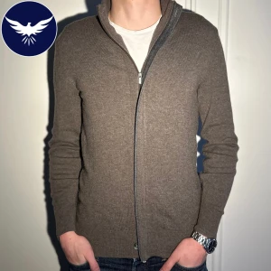 Kashmir full zip - En riktigt fet kashmir zip från Boggi Milano | Skick 9/10 utan defekter | nypris ca 2800