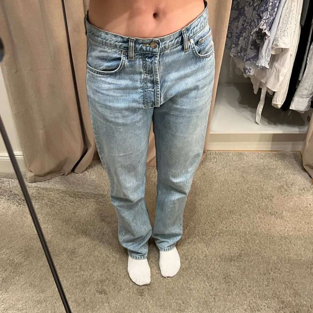 Djerf Avenue jeans i stl 27. Superfina som jag köpte förra året i. Nypris 1200kr. Jeans & Byxor.