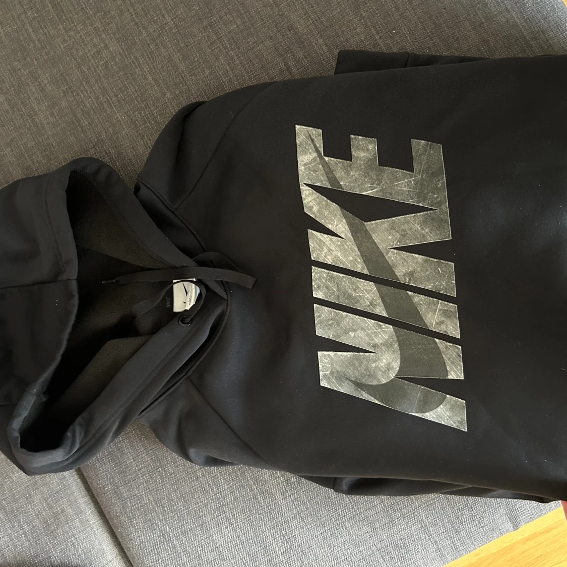 Svart Nike Hoodie  - 90