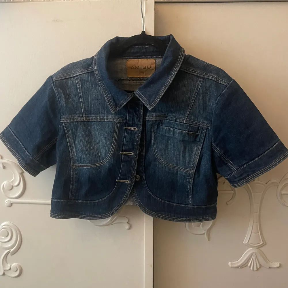 Säljer min såå snygg jeans bolero. Tröjor & Koftor.