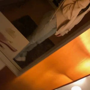 Zara jeans - Ett par jeans från Zara som inte säljs längre i storlek S. Köptes för ca 700kr men säljer för 450kr. Kan tänka mig att mötas upp! Kontakta gärna om du är intresserad💗💗