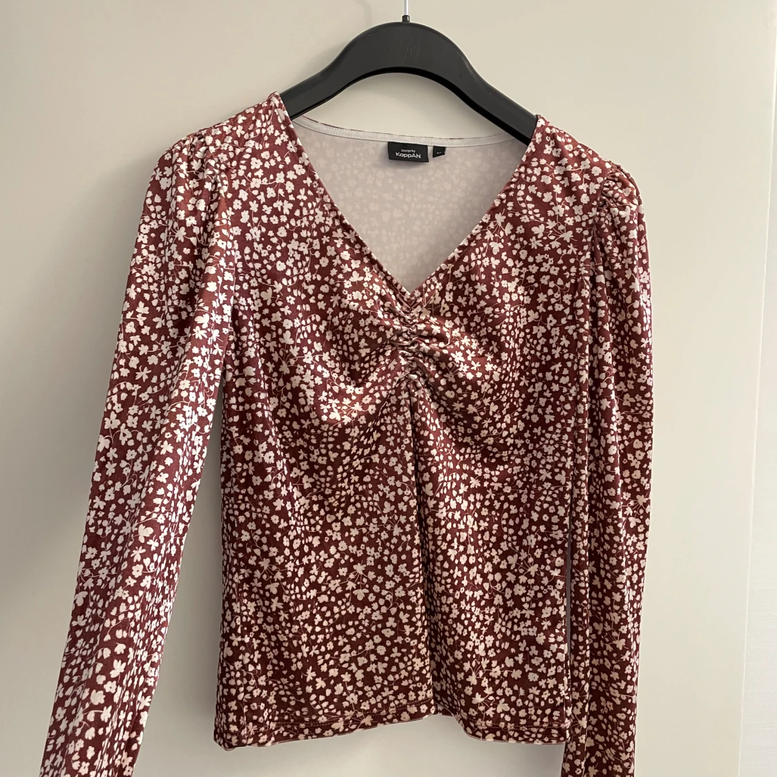 Samet tröja storlek M från Kappahl 