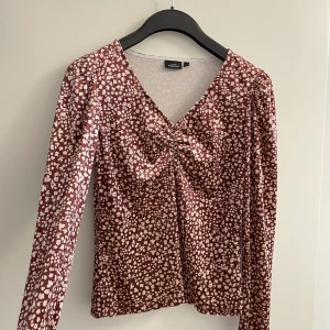 Samet tröja storlek M från Kappahl  - Samet tröja storlek M från Kappahl 