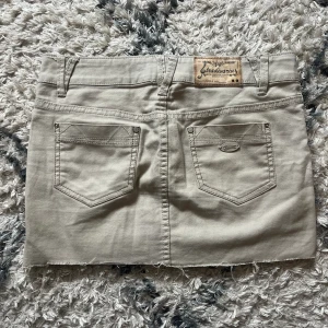 Beige jeanskjol - Jätte fin jeanskjol i storlek 34💕