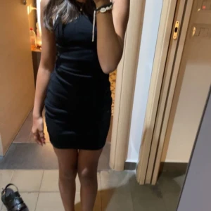 Klänning  - Svart klänning från New Yorker storlek xxs 