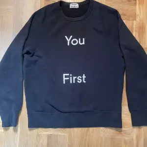 Acne studios ”You First” tröja från AW14. 9.5/10 skick, storlek S & perfekt till våren/sommaren💪☀️🌻