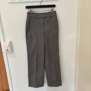 Kostymbyxor  - Kostymbyxor från bikbok