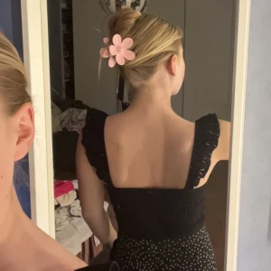 svart topp - super fin sommartopp i storlek xs🖤säljer den även i vit! 