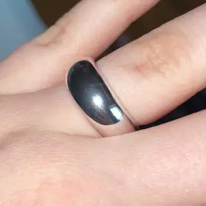 Fin ring, diametern är 1,7cm