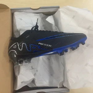 Nike mercurial vapor - Helt nya och oanvända  Ny pris 2350kr