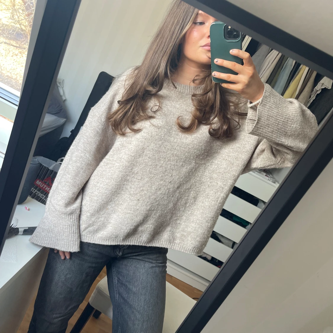 Beige stickad tröja från HM!