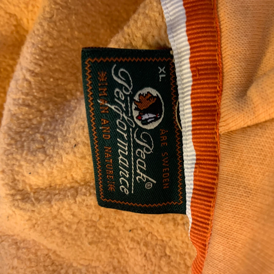 Peak performance hoodie - 91